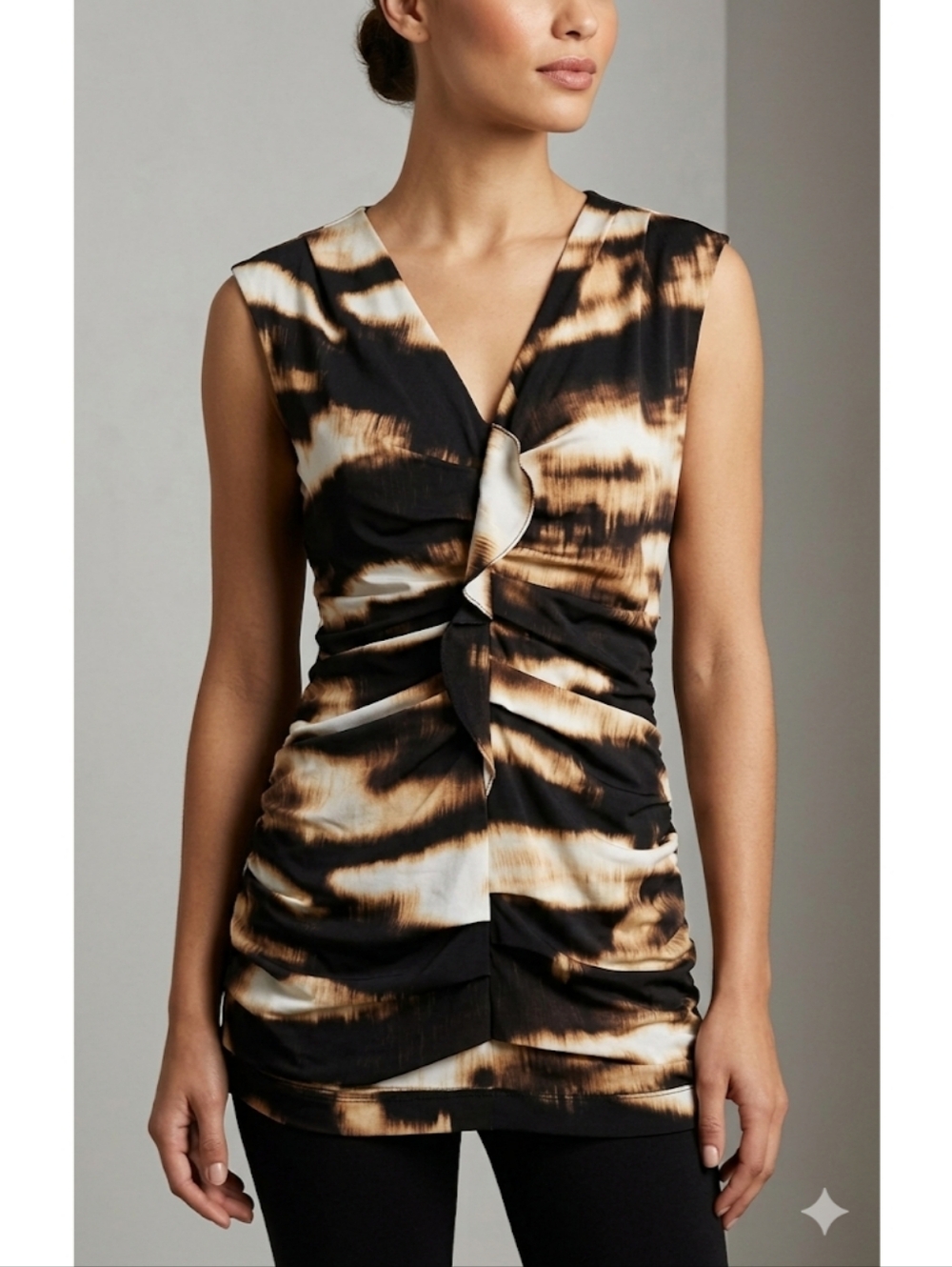 Ann Taylor Black and Tan Ruched Top